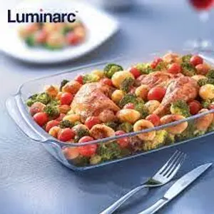 Luminarc 1.9 ltr Rectangular plate